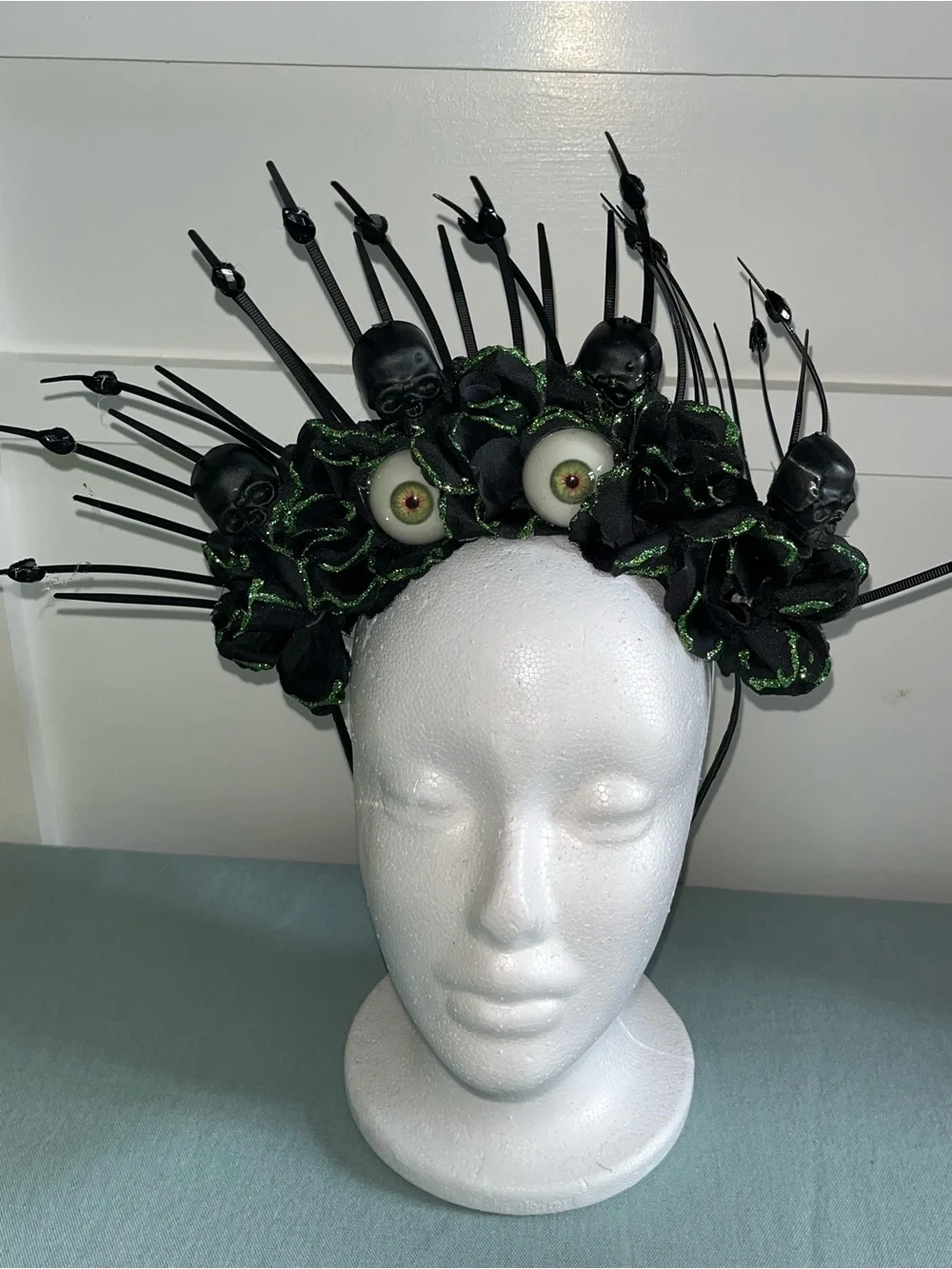 Black Gothic Skull & Eyeball Headband - Women Accessories